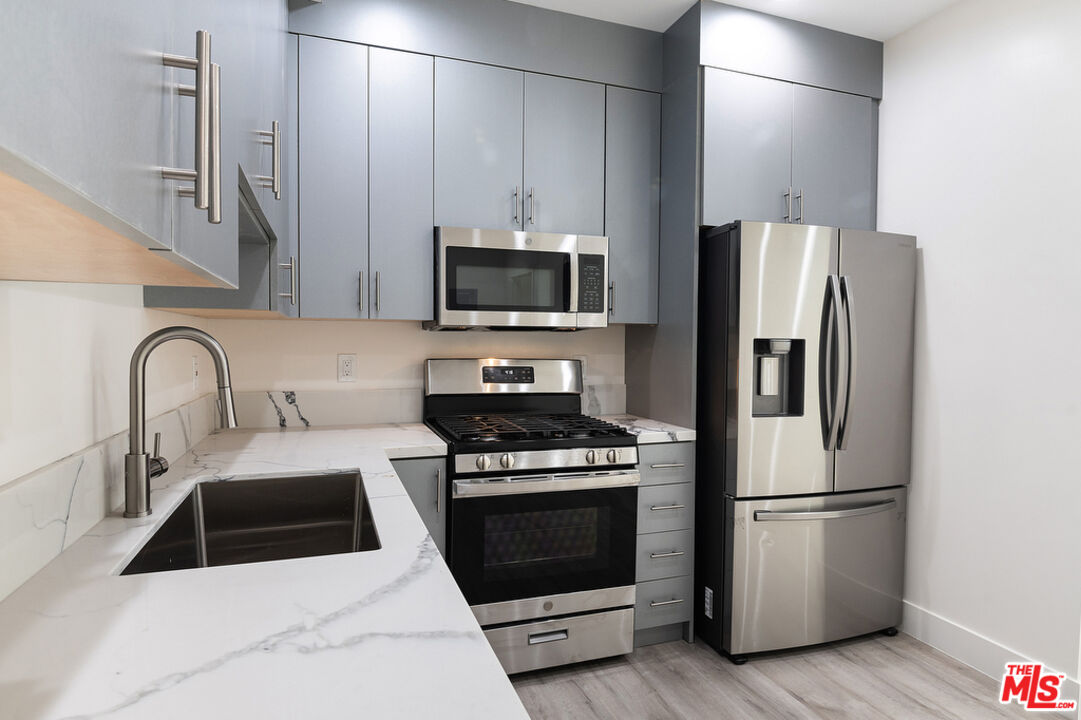 1327 23rd St Unit: B1