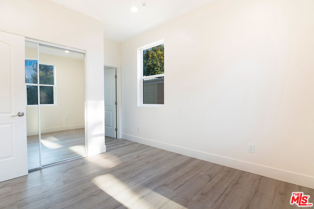 1327 23rd St Unit: B2