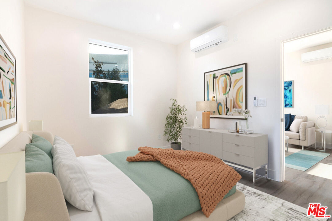 1327 23rd St Unit: B2