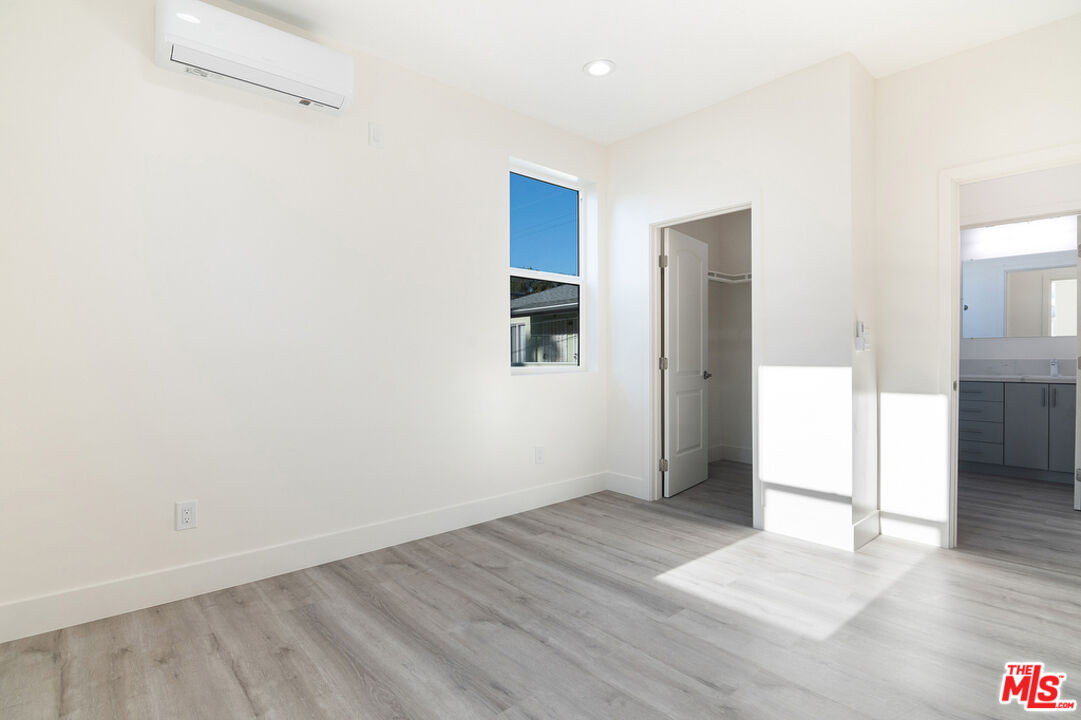1327 23rd St Unit: B2