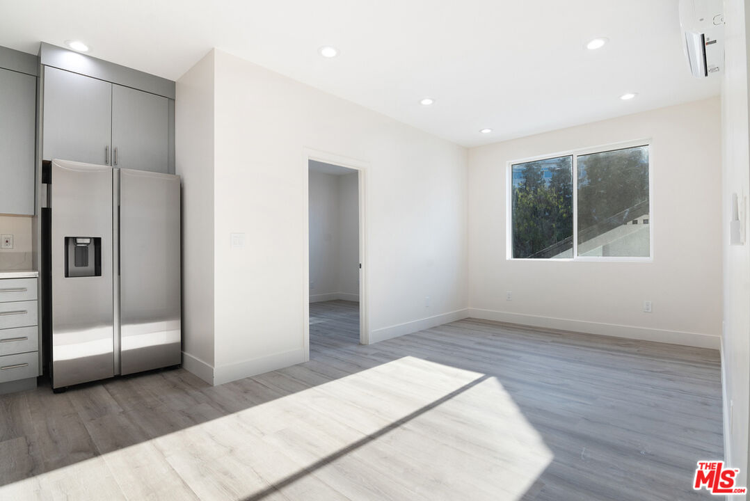 1327 23rd St Unit: B2