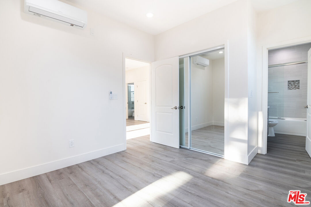 1327 23rd St Unit: B2