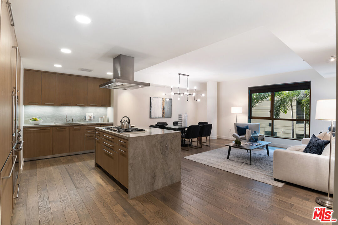 1755 Ocean Ave Unit: 402