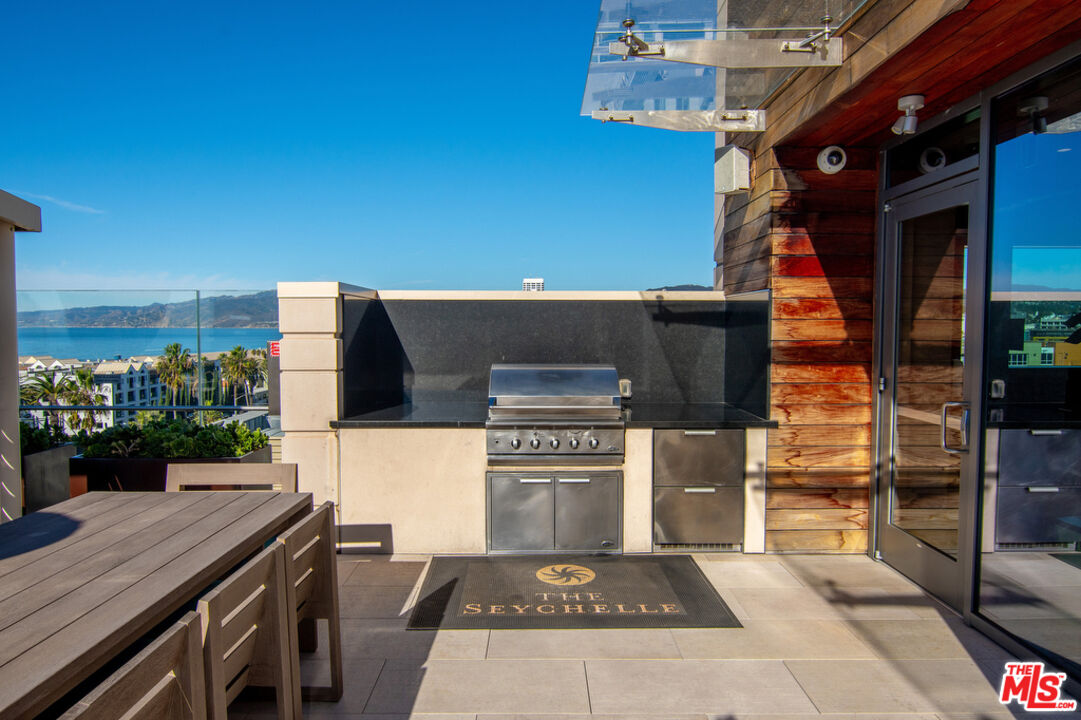 1755 Ocean Ave Unit: 402