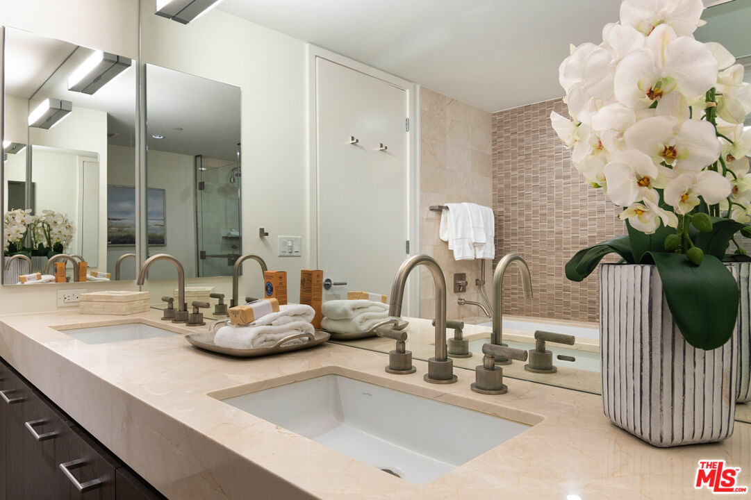 1755 Ocean Ave Unit: 402