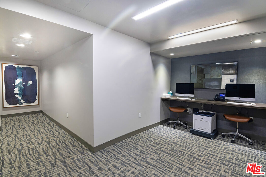 1755 Ocean Ave Unit: 402