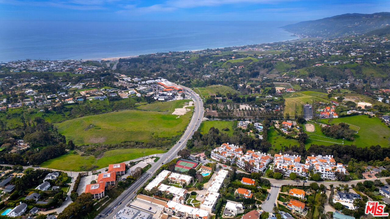 6479 Kanan Dume Rd Unit: 24