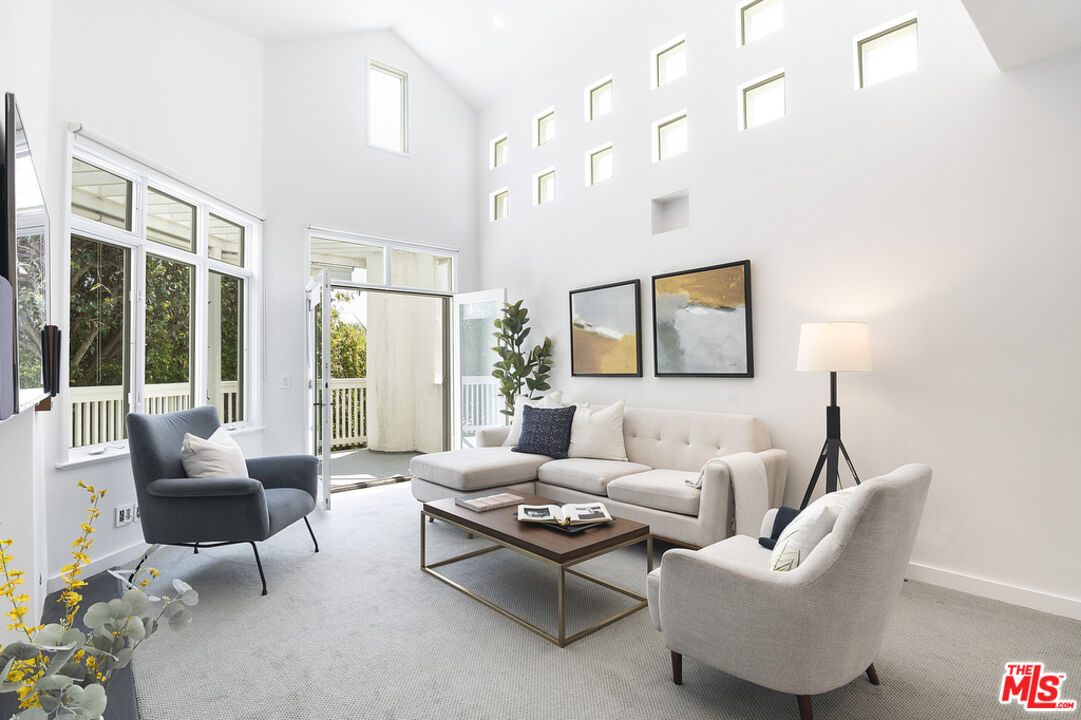 3002 3rd St Unit: 304