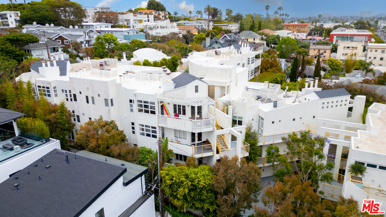 3002 3rd St Unit: 304