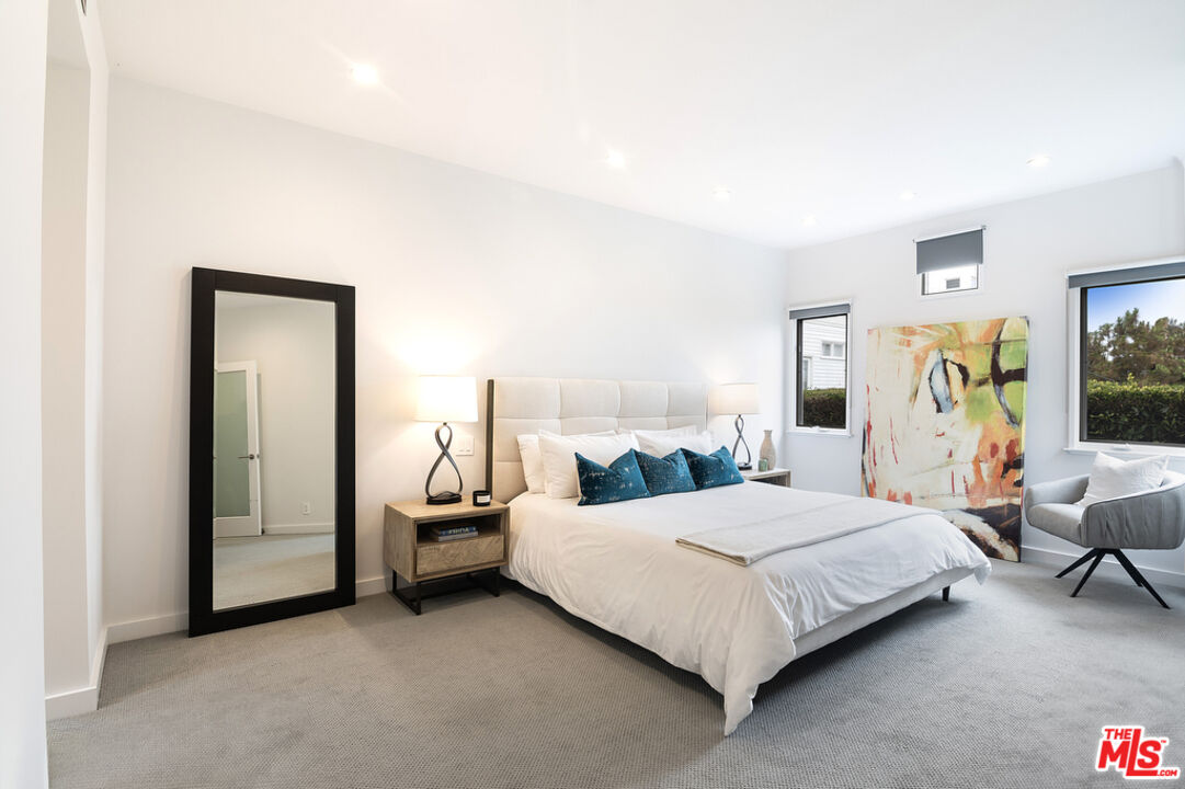 3002 3rd St Unit: 304