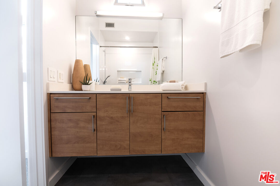 3002 3rd St Unit: 304