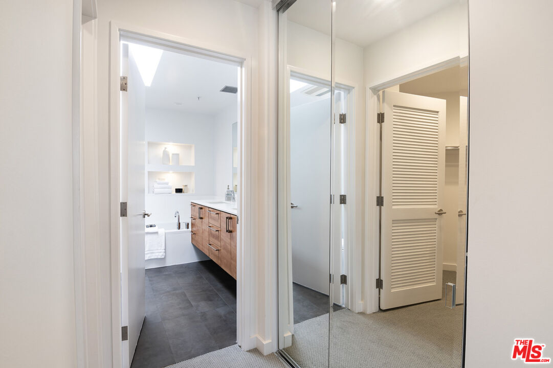 3002 3rd St Unit: 304