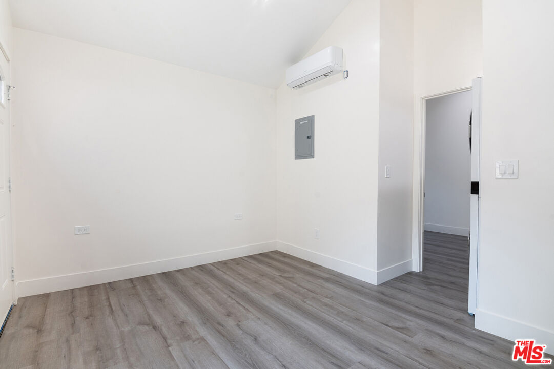 1327 23rd St Unit: D