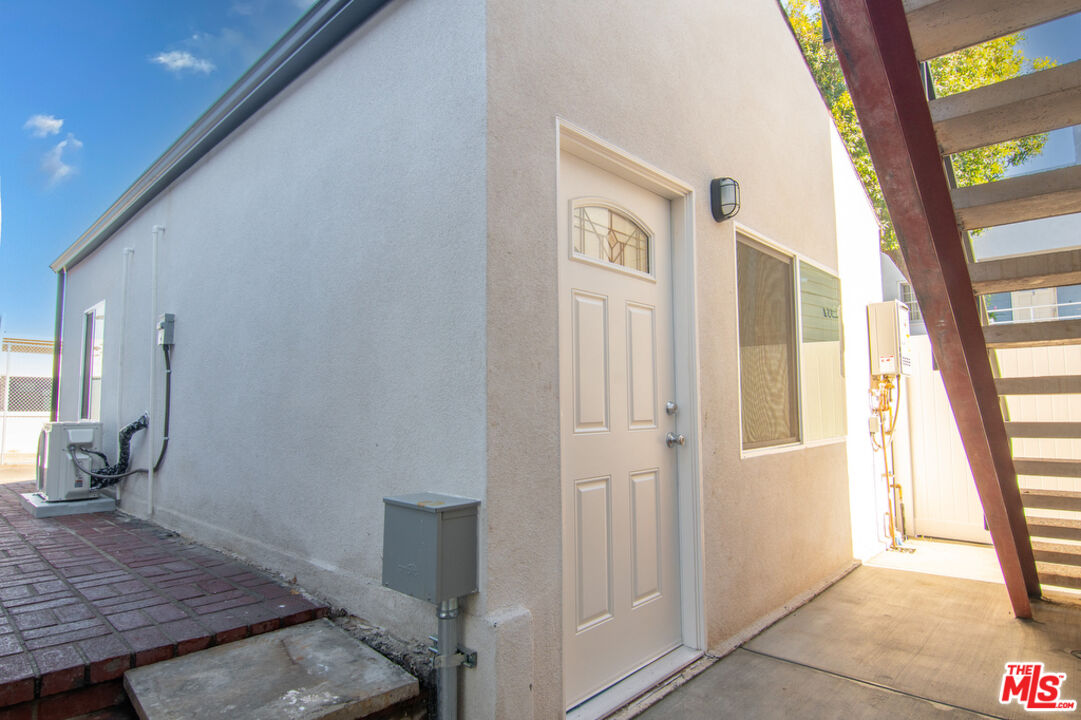 1327 23rd St Unit: D