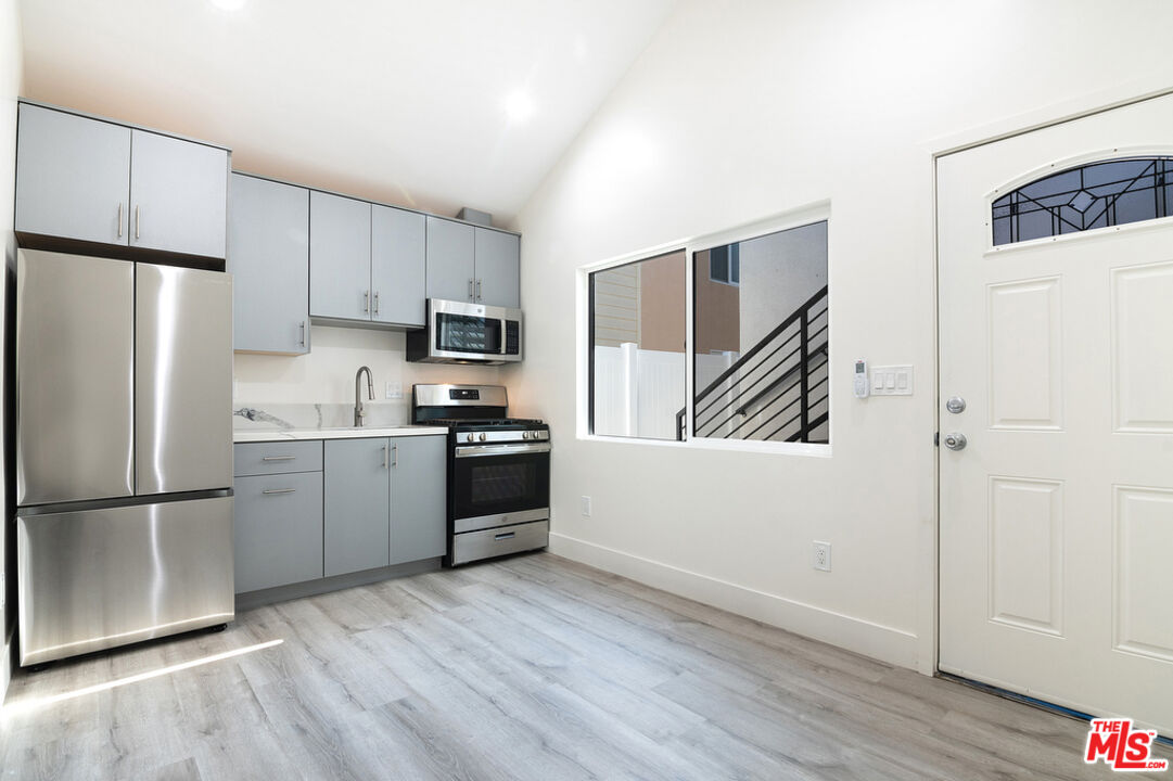 1327 23rd St Unit: D