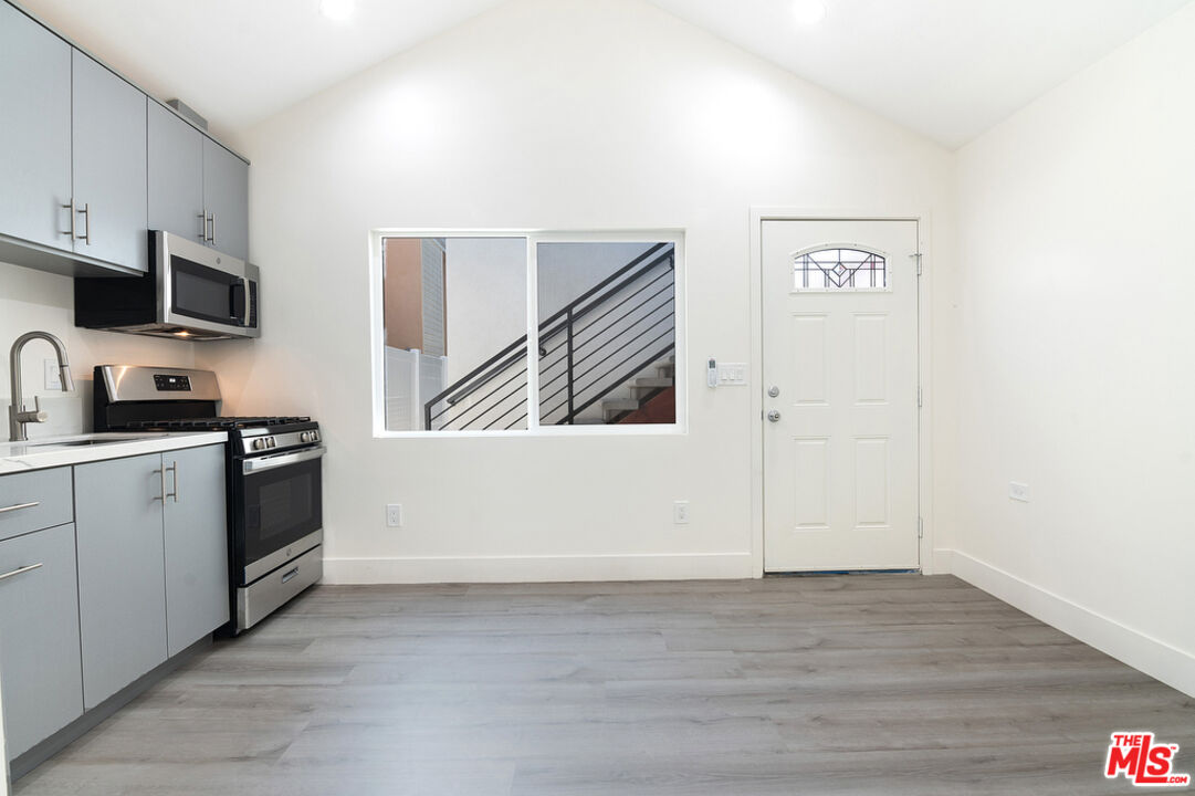 1327 23rd St Unit: D