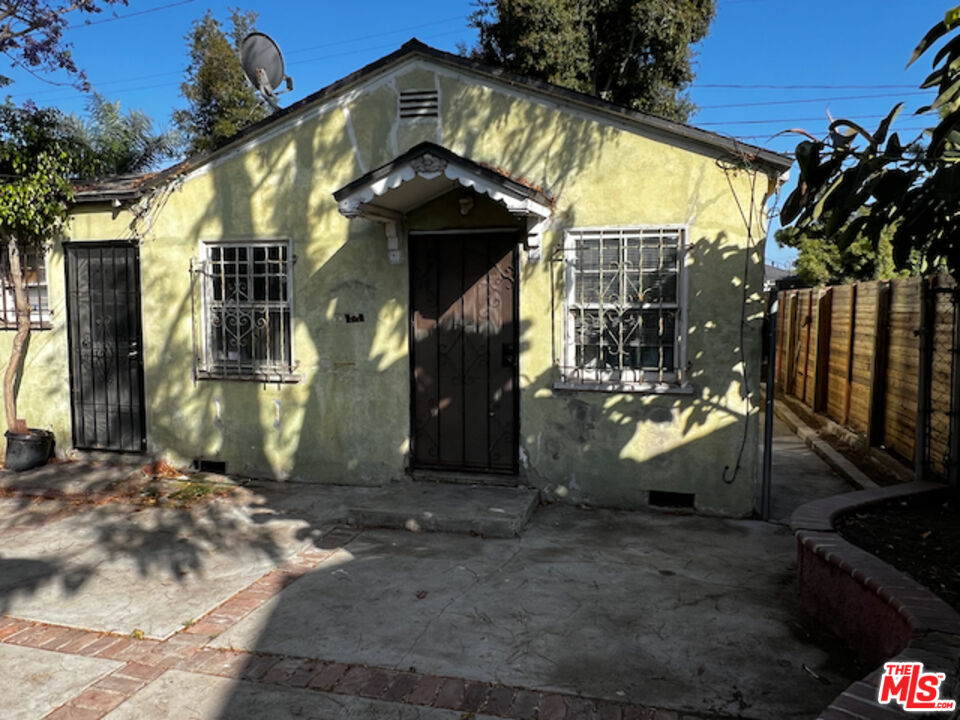 1114 Ozone Ave