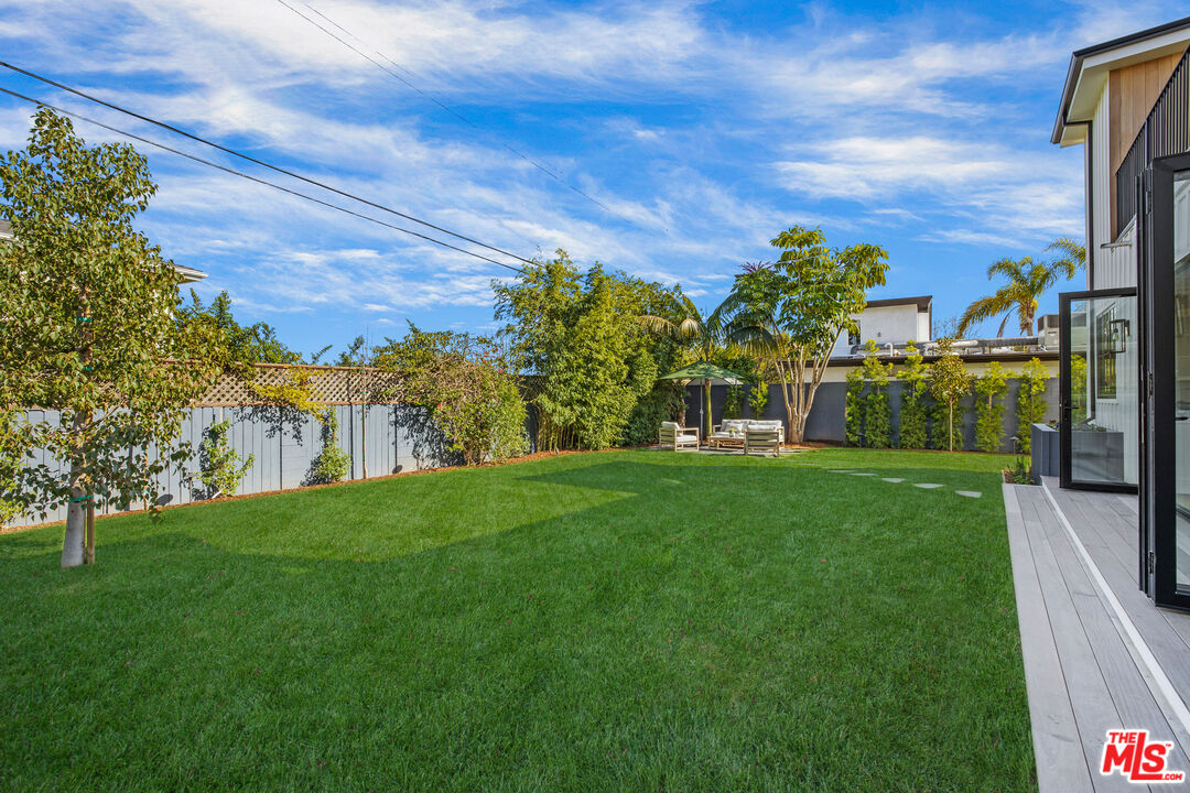 8016 Dunfield Ave