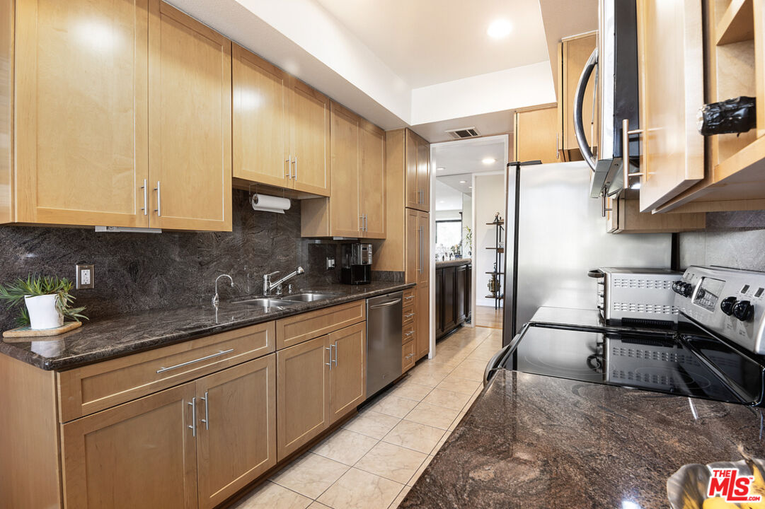 306 Bora Bora Way Unit: 212