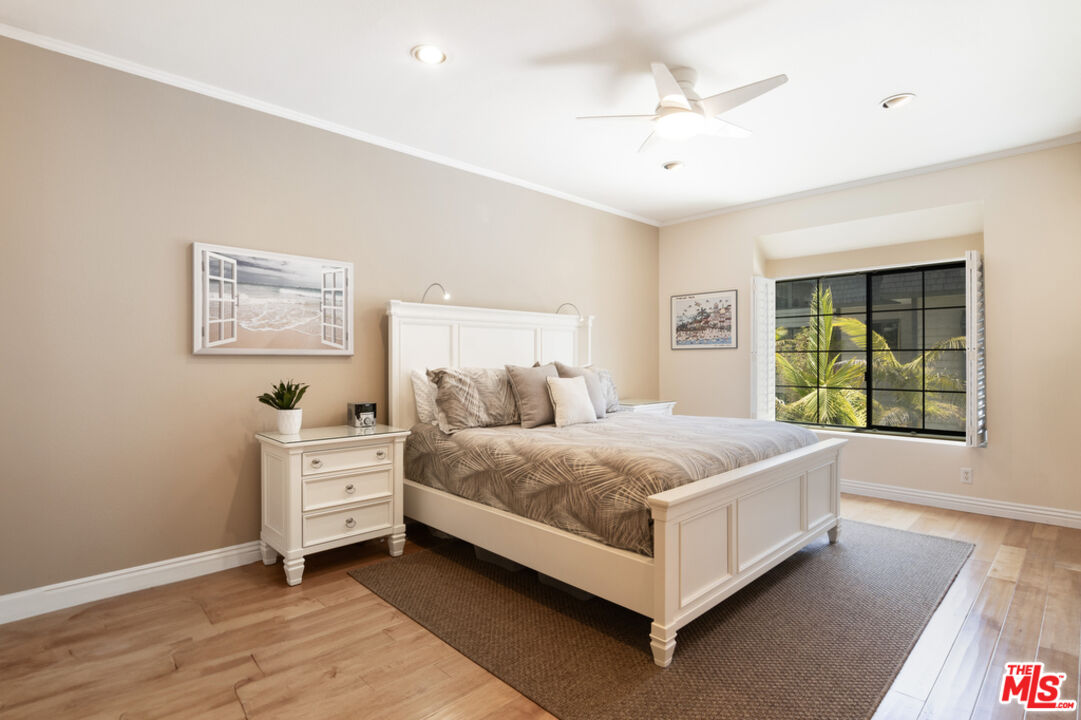 306 Bora Bora Way Unit: 212