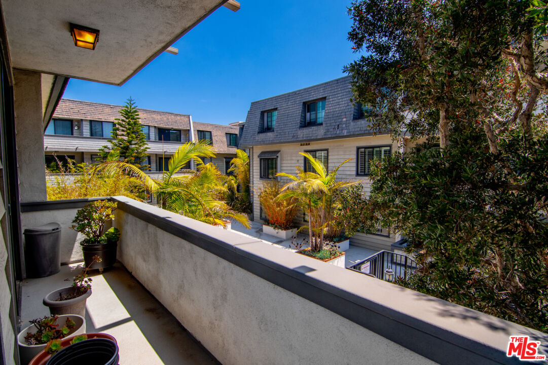 306 Bora Bora Way Unit: 212
