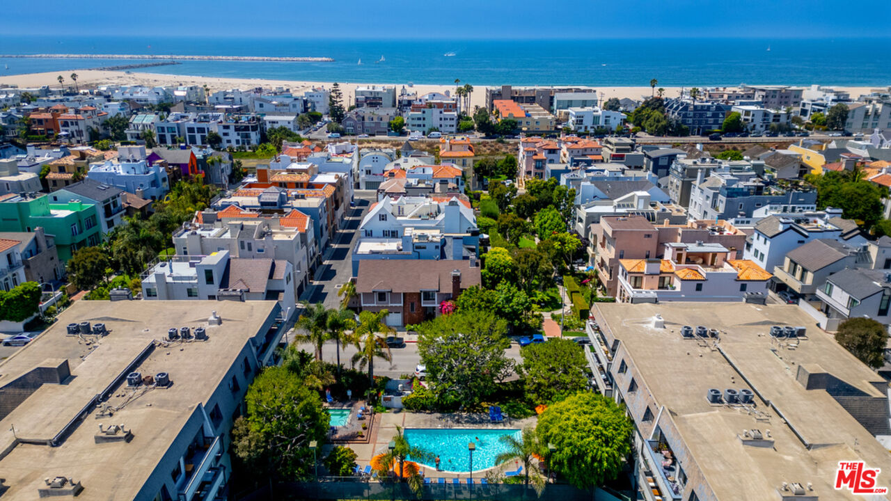 306 Bora Bora Way Unit: 212