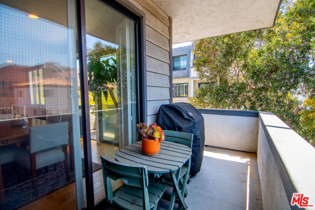 306 Bora Bora Way Unit: 212