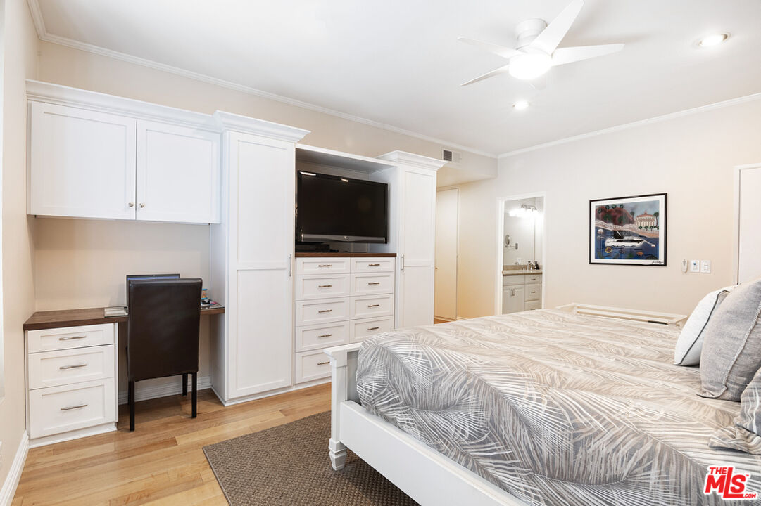 306 Bora Bora Way Unit: 212