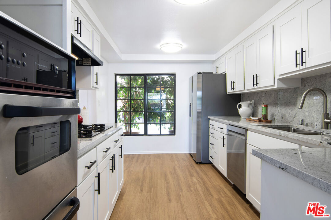 12321 Ocean Park Blvd Unit: 3