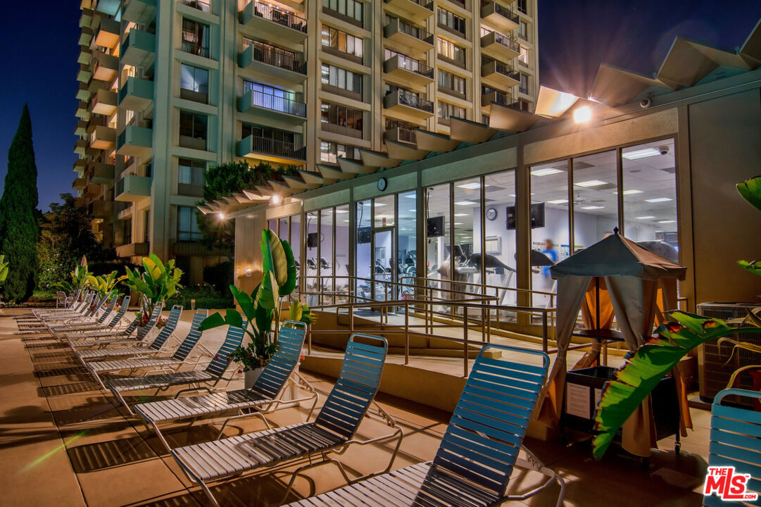 2170 Century Park Unit: 1204S