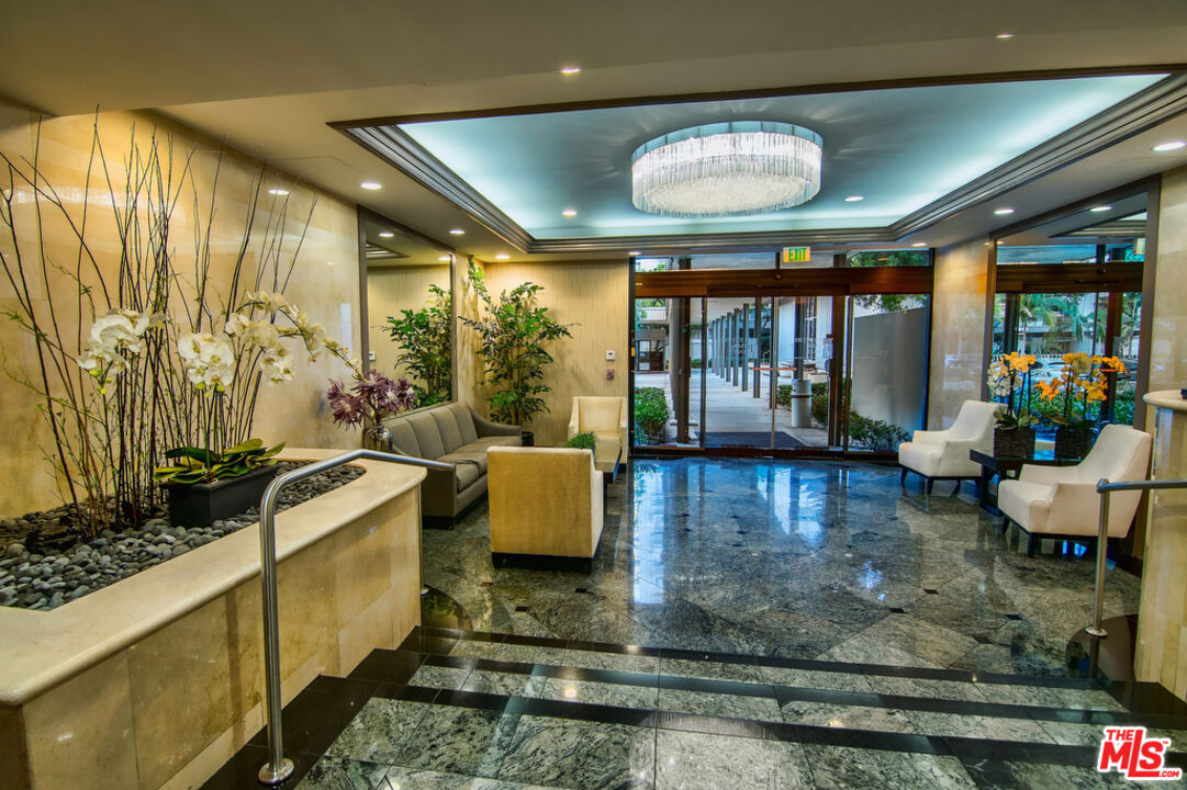 2170 Century Park Unit: 1204S