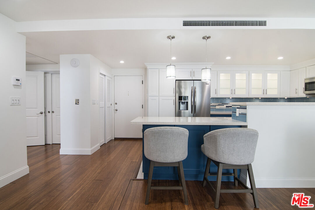 2170 Century Park Unit: 1204S