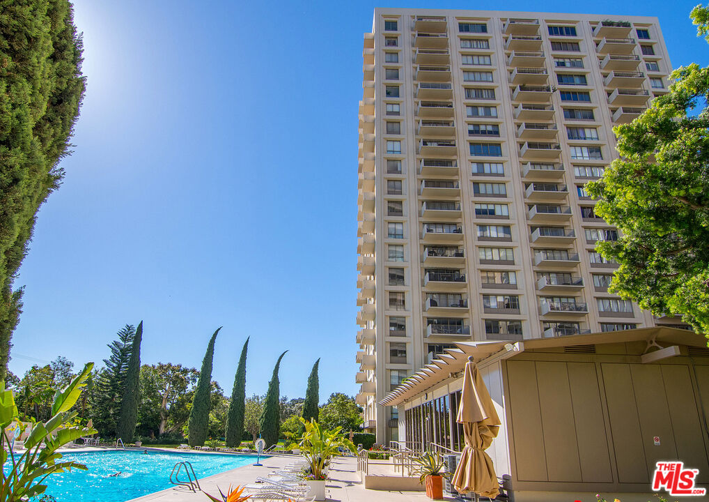 2170 Century Park Unit: 1204S