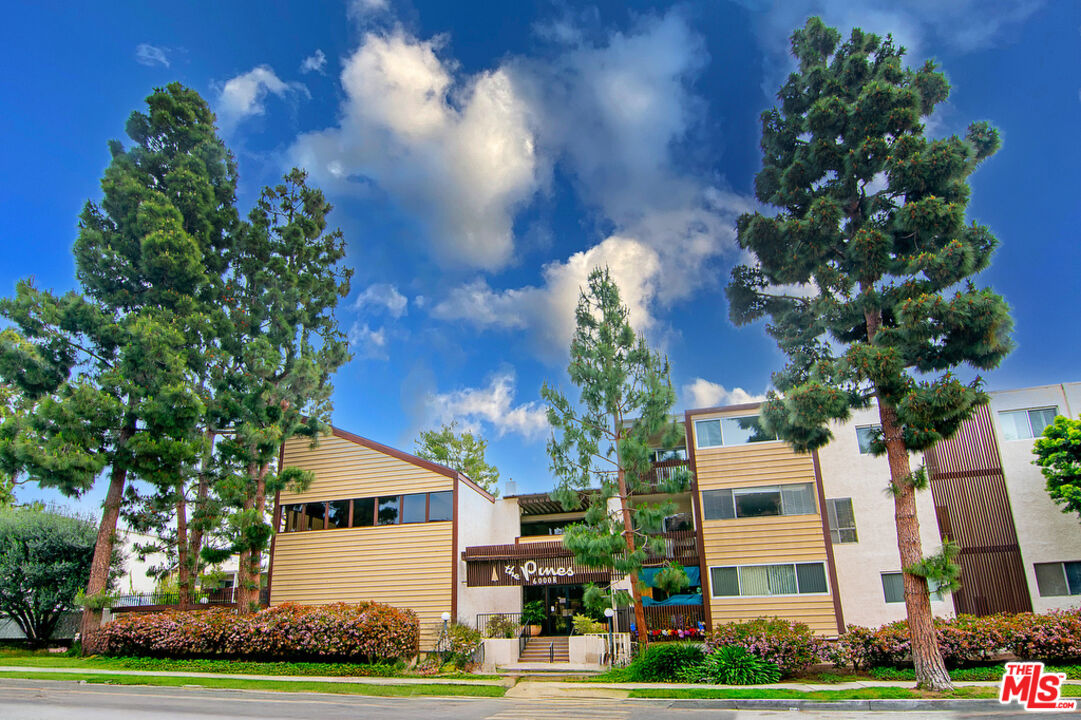 6000 Canterbury Dr Unit: D308