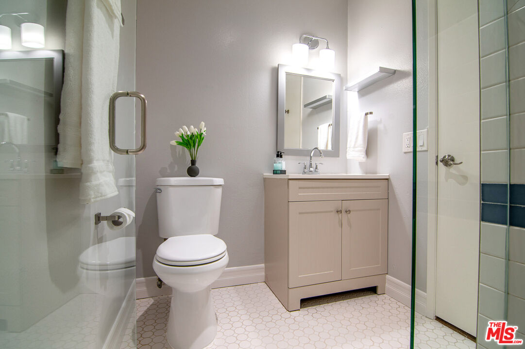 6000 Canterbury Dr Unit: D308