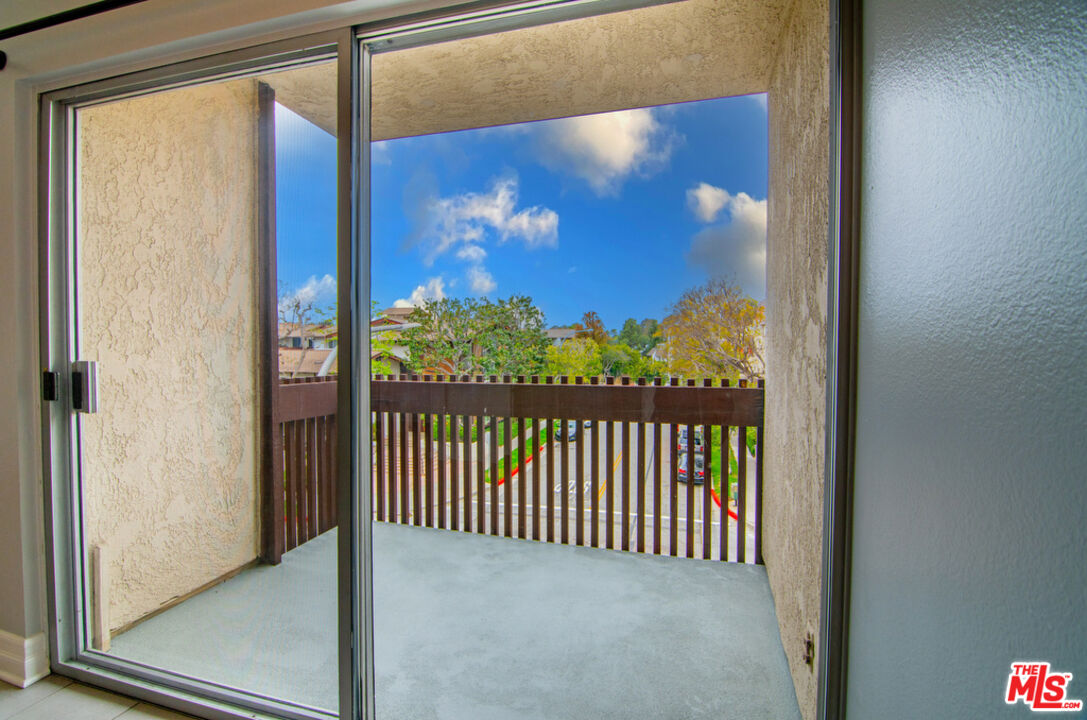 6000 Canterbury Dr Unit: D308