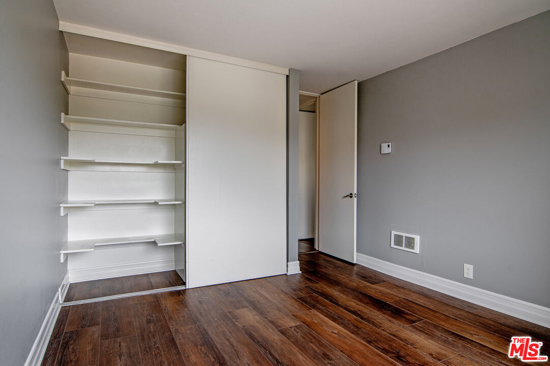 6000 Canterbury Dr Unit: D308