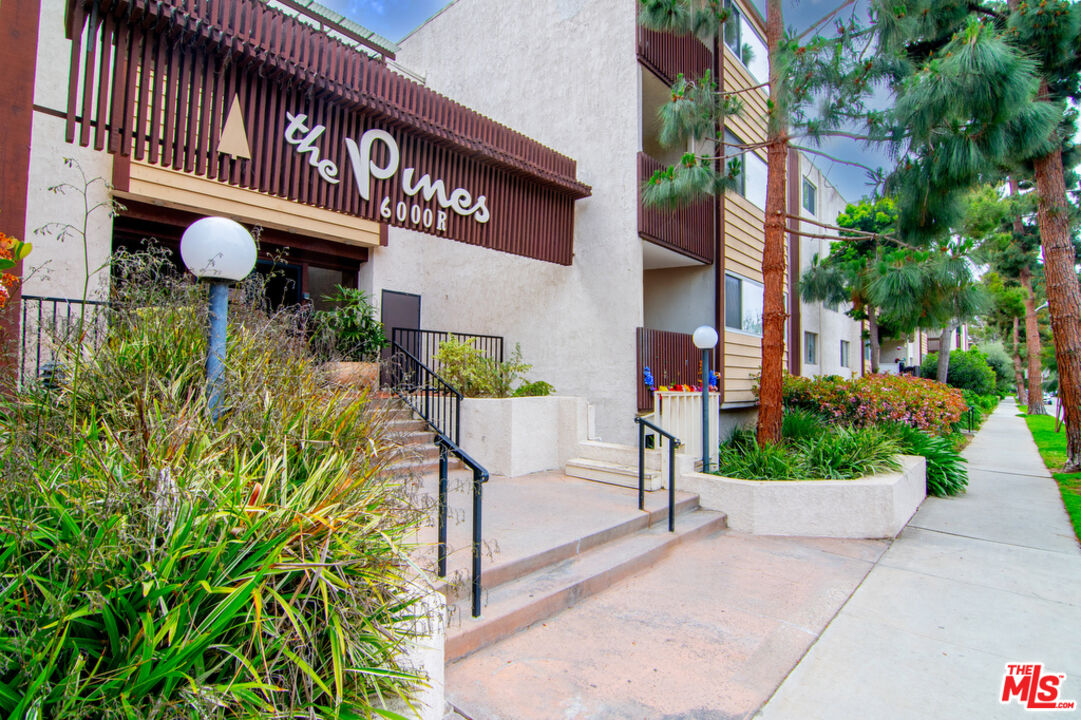 6000 Canterbury Dr Unit: D308