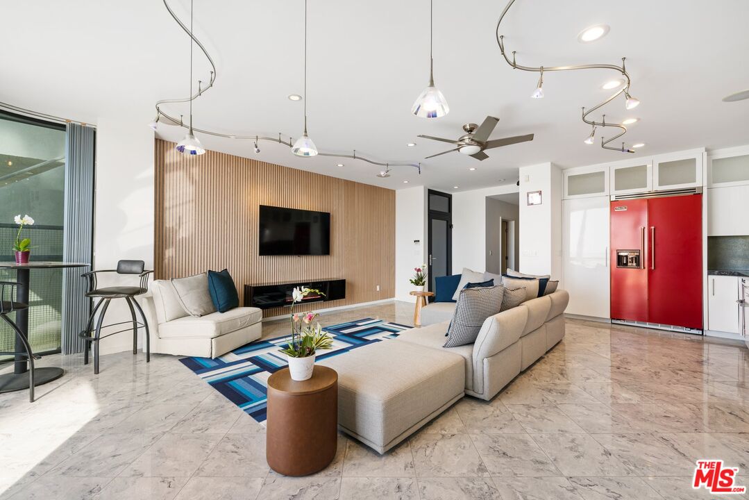 3007 Ocean Front Walk
