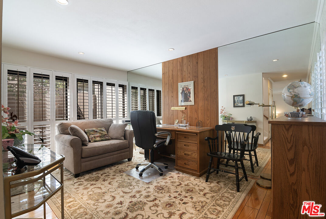 1621 Hilts Ave Unit: 1