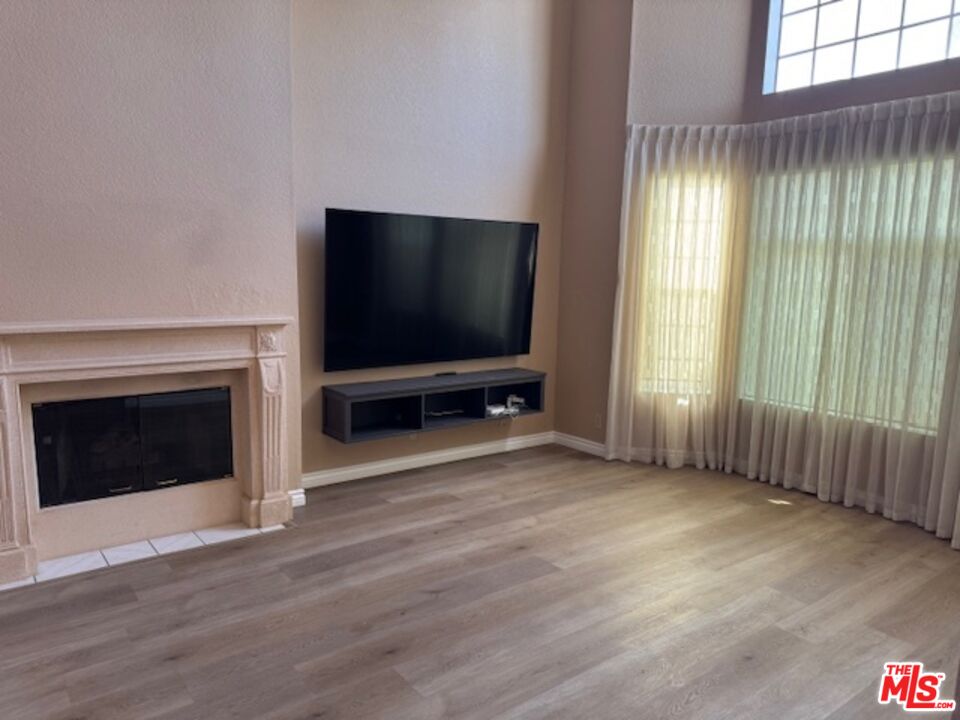 2210 Graham Ave Unit: A