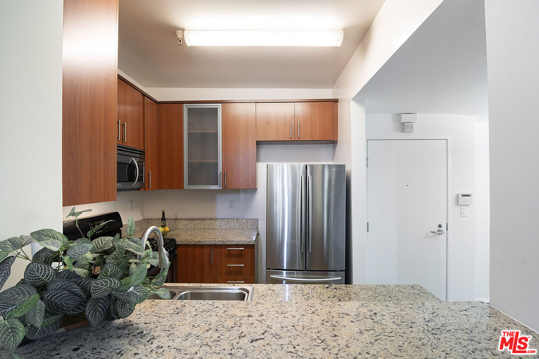 620 S Gramercy Pl Unit: 439