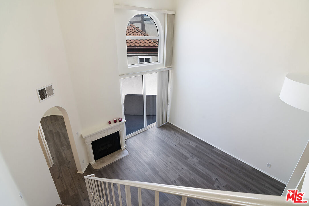 620 S Gramercy Pl Unit: 439