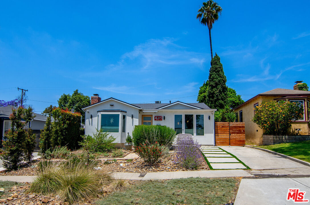 441 W Ellis Ave