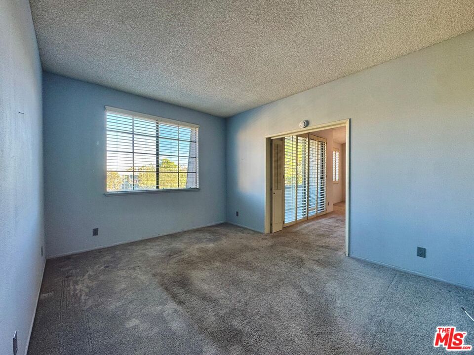 5100 Via Dolce Unit: 305