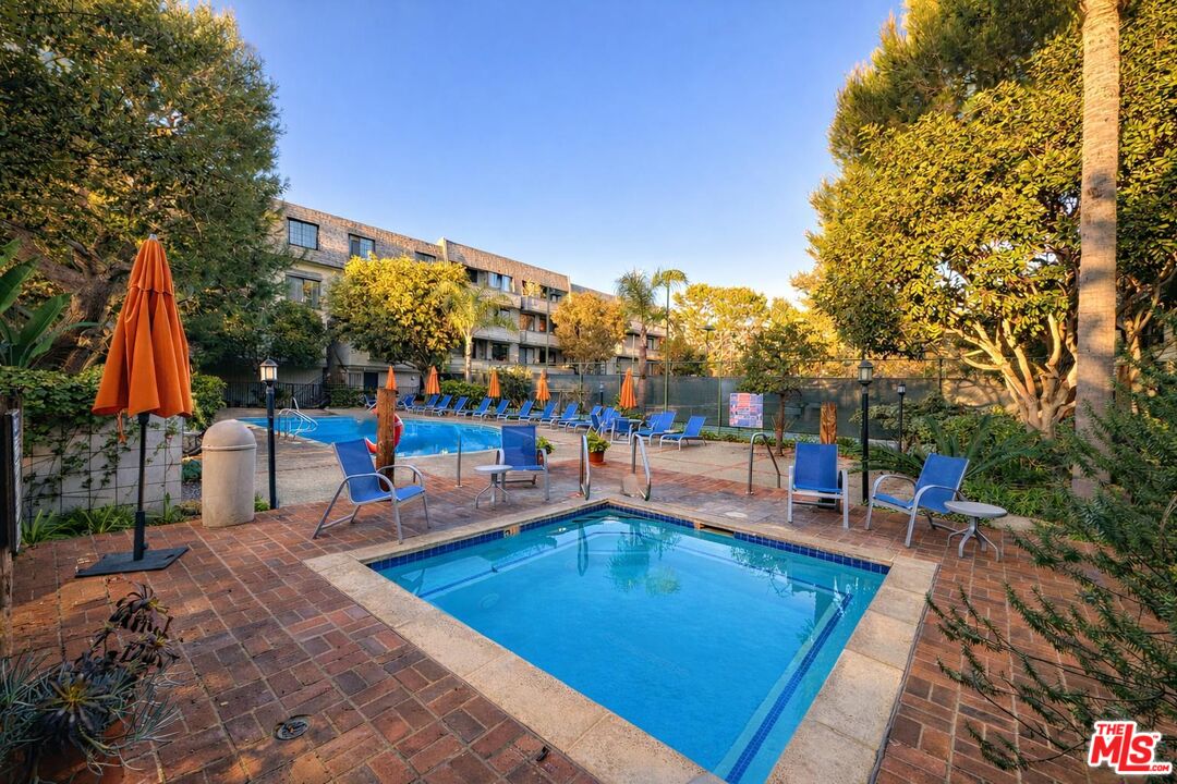 5100 Via Dolce Unit: 305