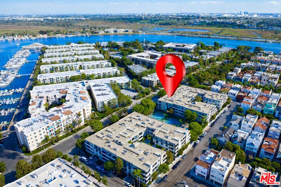 5100 Via Dolce Unit: 305