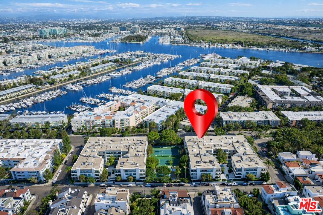 5100 Via Dolce Unit: 305