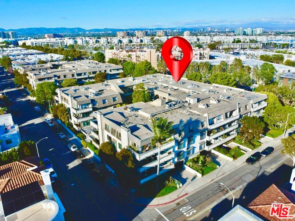 5100 Via Dolce Unit: 305