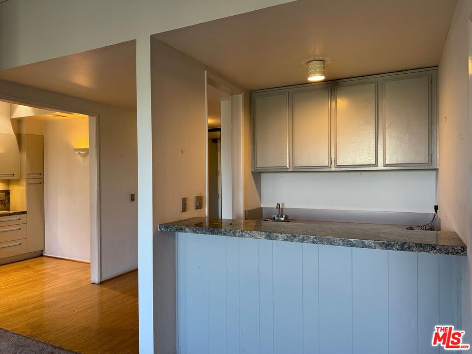 5100 Via Dolce Unit: 305